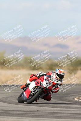 media/Nov-16-2025-Race Pace (Sun) [[8c5fa54630]]/Verified Riders/7-Turn 4 (1155am)/